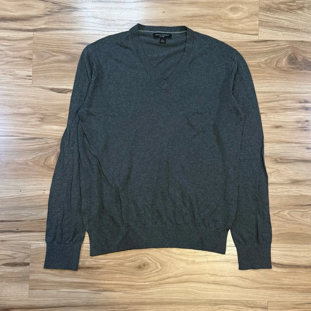 Banana Republic Men’s L Silk Linen V-Neck Sweater Gray